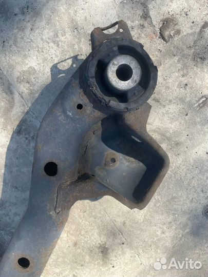 Балка задняя 8E0505235BN