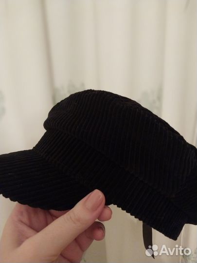 Продам женскую кепку zara