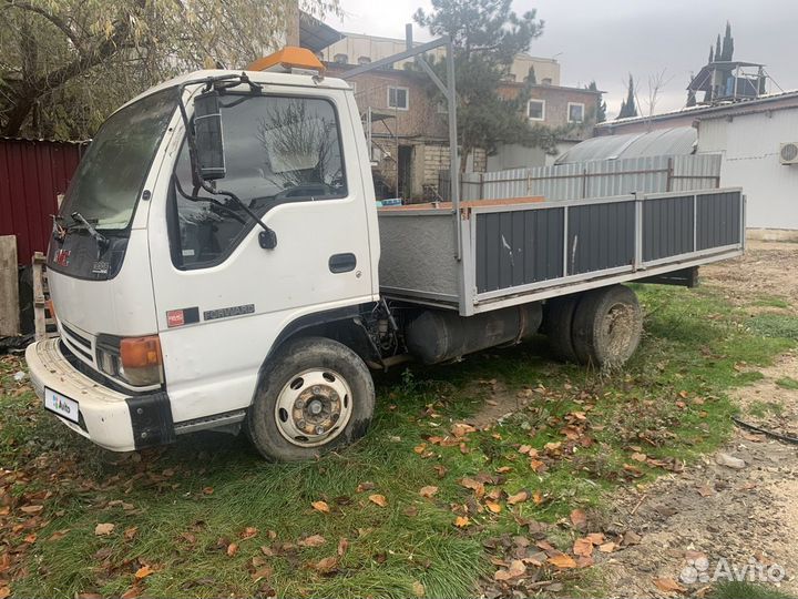 Isuzu ELF (N-series) бортовой, 2000