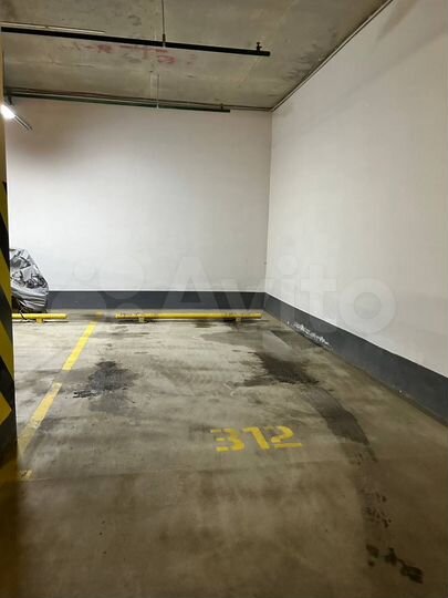 Машиноместо, 15 м²