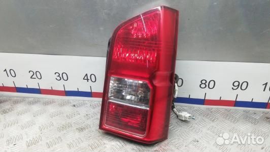 Фонарь задний правый nissan pathfinder R51 (ZML17M