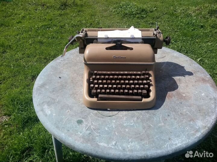 Печатающая машинка