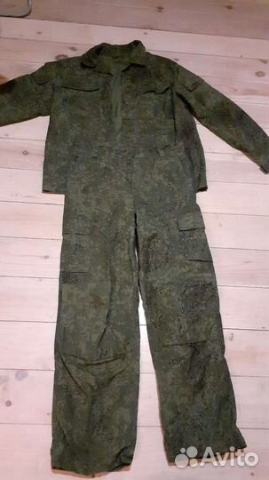 Костюм военный