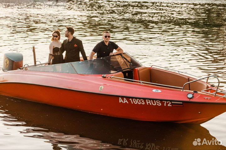 Аренда катера, прогулки на катере, фотосессии