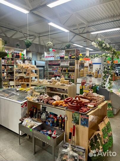 Продавец в продуктовый магазин