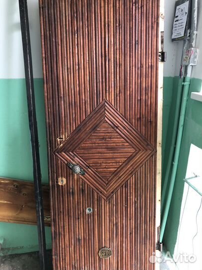 Дверь входная металлическая