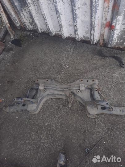 Подрамник Ford Focus 1 1998-2004г