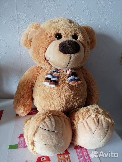 Плюшевый медведь