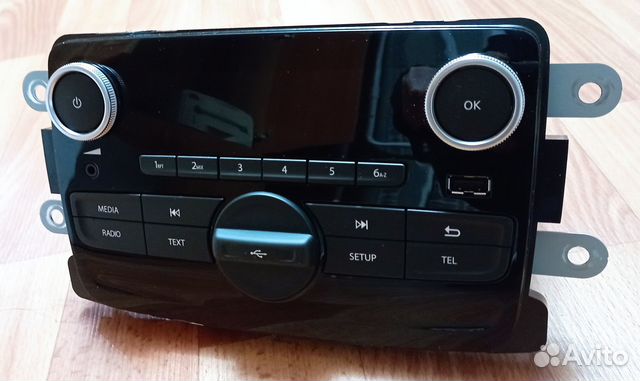 Штатная магнитола Renault