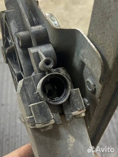 Стеклоподъемный механизм задний левый Renault