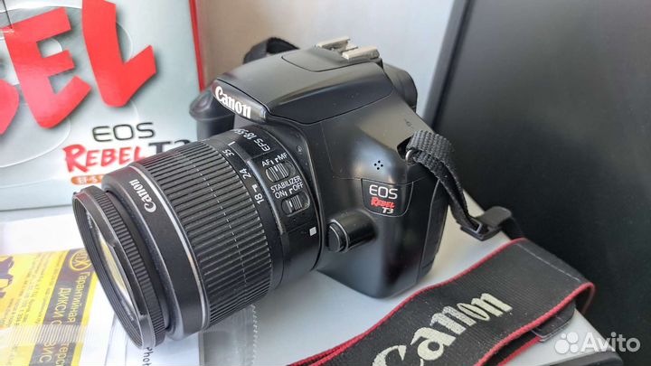Canon 1100D kit 18-55 IS II полный комплект, идеал