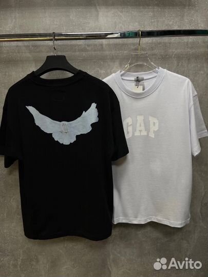 Футболка gap balenciaga