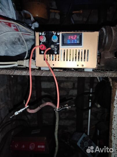 Б/питание и З/У с регулировкой напряжения и тока