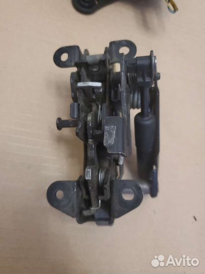 Замок капота BMW F10/11/01/06 f02