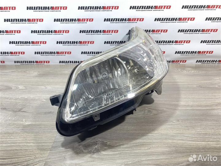Фара левая Ситроен С4