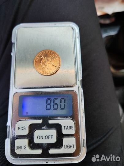 Золотая монета