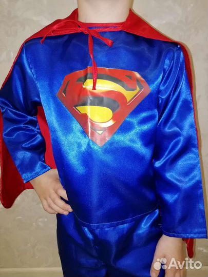 Шикарный,яркий праздничный костюм героя