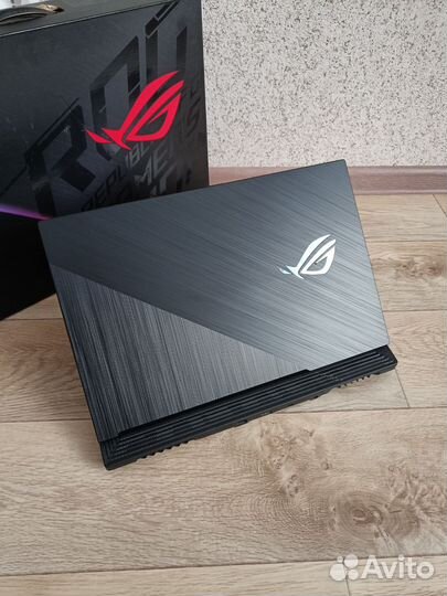 Игровой ноутбук Asus Rog Strix G17