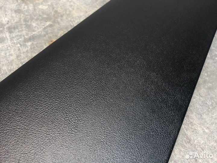 Правая накладка тоннеля Stinger