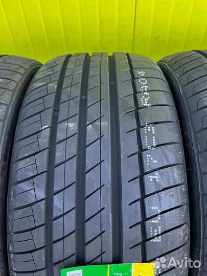 Kapsen RS26 Practical Max HP 235/35 R19