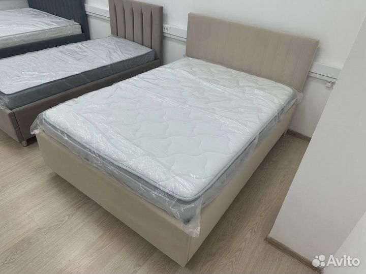 Матрас эластичная пена пружинный