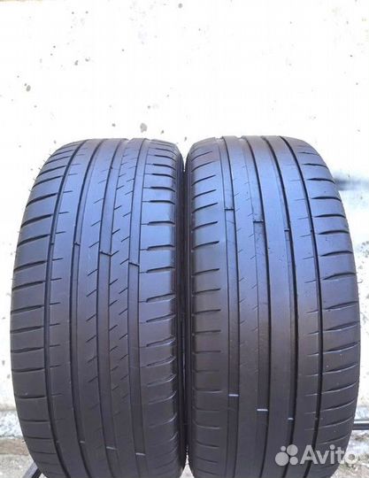 Michelin Pilot Sport 4 235/45 R18 98Y
