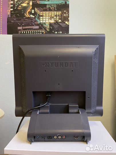 Монитор с динамиками Hyundai ImageQuest L17T