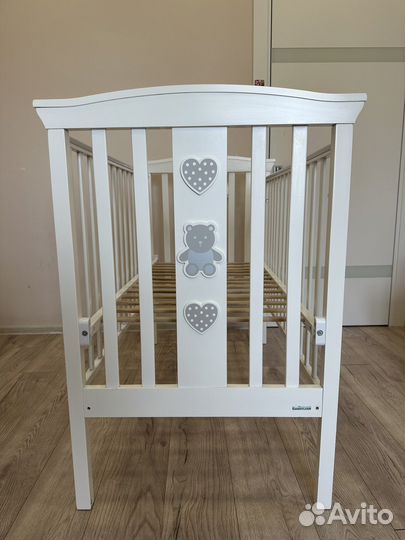 Детская кроватка