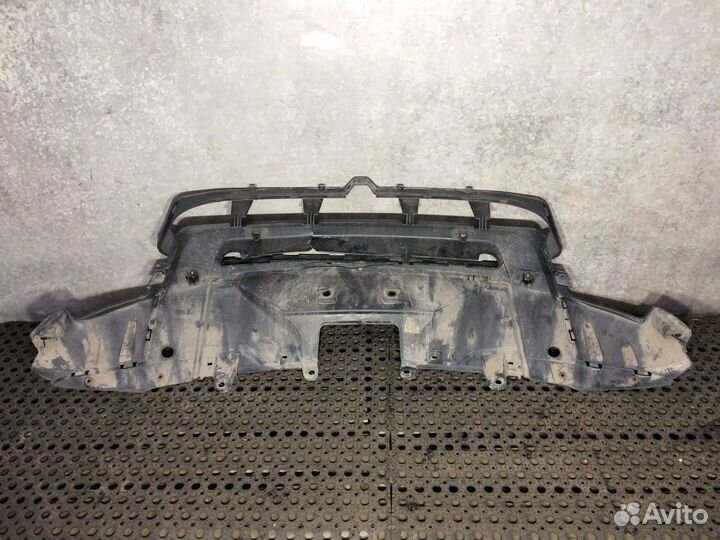 Накладка бампера передняя