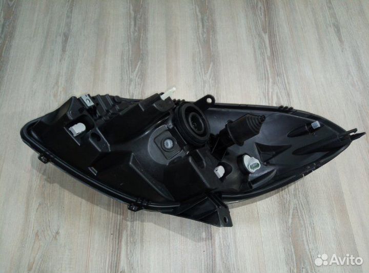 Фара Renault sandero stepway Прав