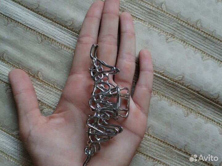 Крабик для волос