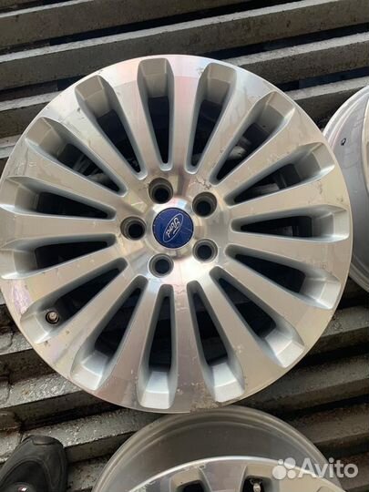 Диски оригинальные Ford R17
