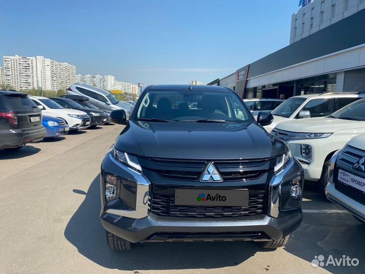 Mitsubishi L200 2.4 МТ, 2021
