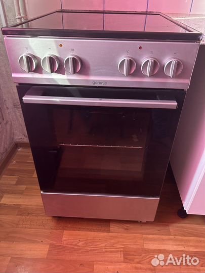 Плита новая с гарантией стеклокерамическая Gorenje