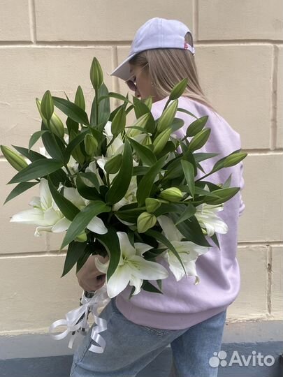 Лилия белая с доставкой