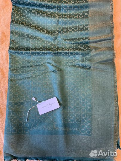 Палантин Salvatore Ferragamo