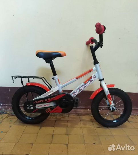Детский велосипед 12 с доп. колесиками