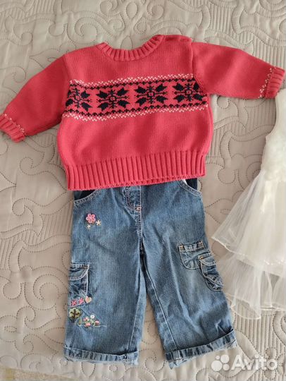 Три комплекта одежды на девочку.6-12 мес