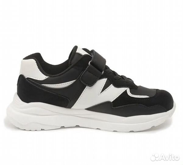 Кроссовки детские