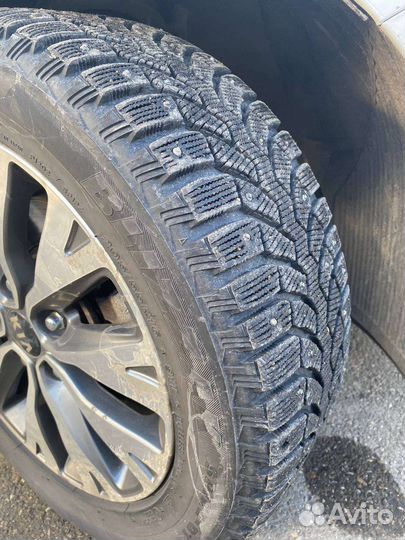 R16 Bridgestone Blizzak Spike-01 205/55, PCD 5x114.3 DIA 67