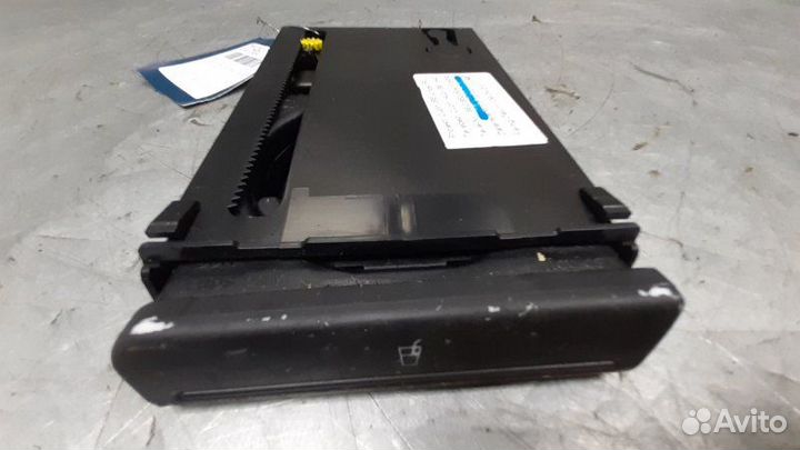 Подстаканник Audi A4 B6 2000-2004 седан 1 2002