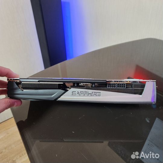 Видеокарта Sapphire Nitro+ RX5700 XT 8G