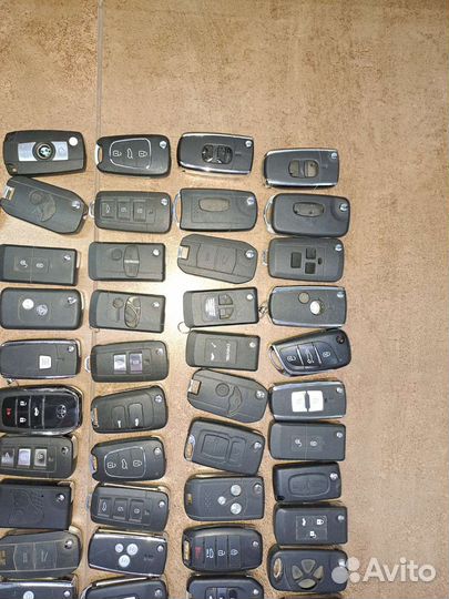 Корпуса для выкидных автомобильных ключей (80 шт)