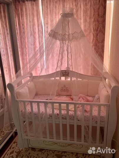 Детская кровать то 0+ комод