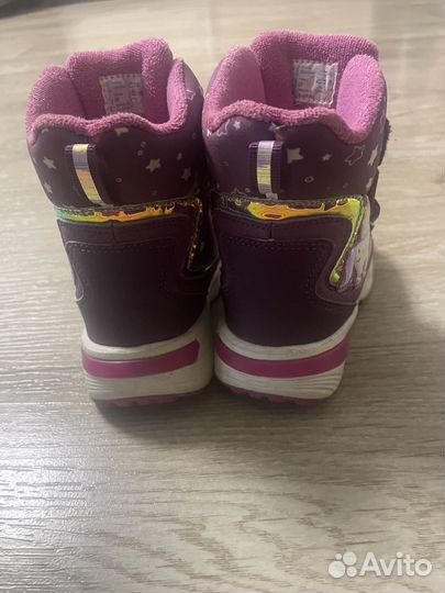 Зимние ботинки для девочки