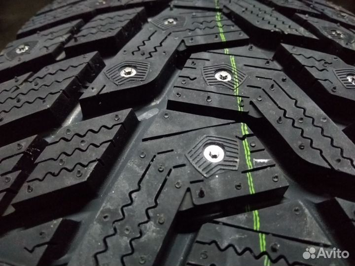 Hankook Winter i'Pike X W429A 235/70 R16 109T