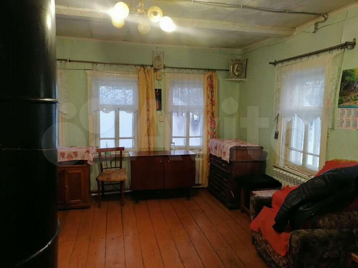 Дом 40 м² на участке 4 сот.