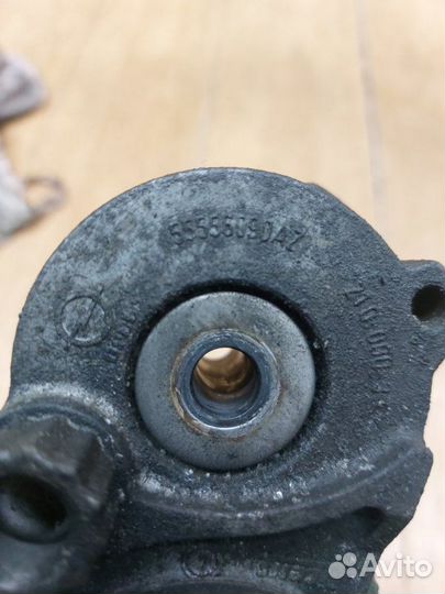 Натяжной ролик приводного ремня Opel Vectra C