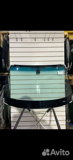 Лобовое стекло Bmw X5 E53