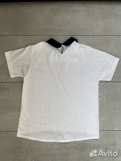 Футболка с отстегивающимся воротником